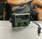 Hand-Crank Solar Emergency Radio Flashlight