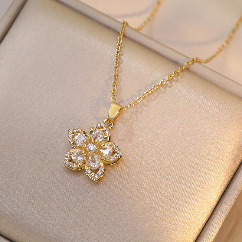 Rhinestone Flower Rotatable Necklace